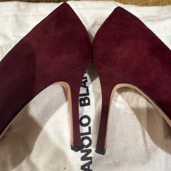 Manolo Blahnik Lisa Burgundy Suede Flower Pumps 40.5 - Picture 3 of 5
